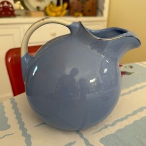Hall Superior Quality Kitchenware Blue Rose Parade Pitcher w/Ice Lip 7" Tall